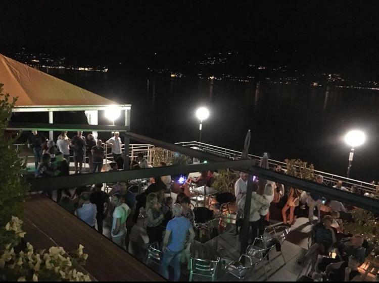 Marina Apartment & Suite Verbania Bagian luar foto