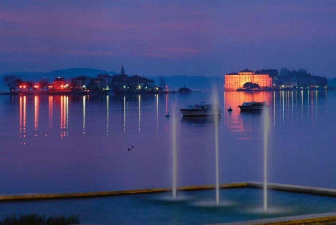 Marina Apartment & Suite Verbania Bagian luar foto
