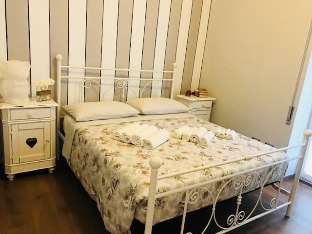 Marina Apartment & Suite Verbania Bagian luar foto