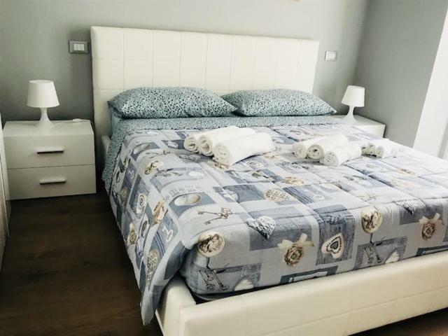 Marina Apartment & Suite Verbania Bagian luar foto